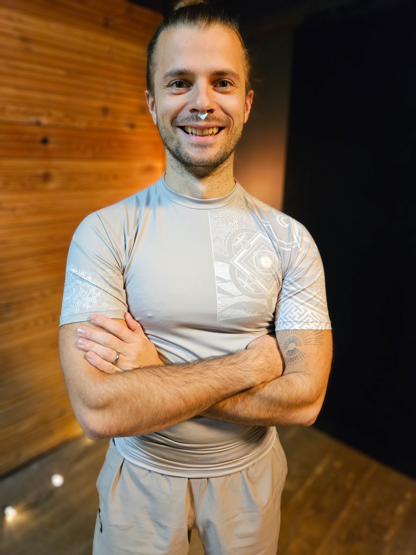 Rashguard Warrior Move